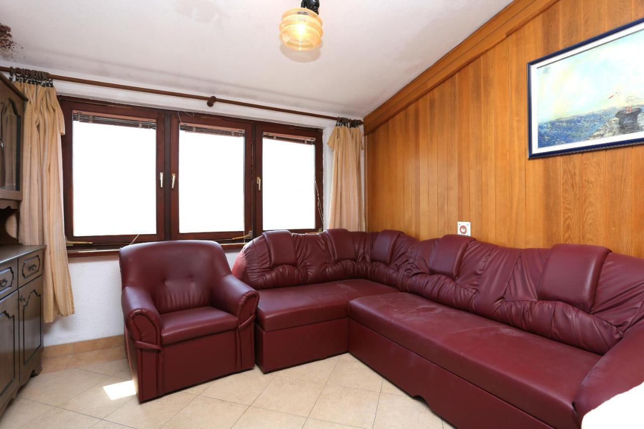 Apartments With A Parking Space Makarska - 9506 Exterior photo